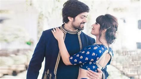 radhika pandit relationships|Yash & Radhika Pandits First Interaction: An Awkward Silent